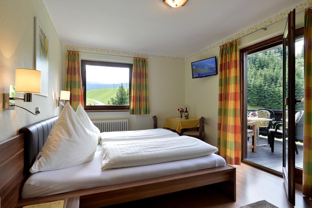 Gaestehaus Hoelzl Itter Room photo