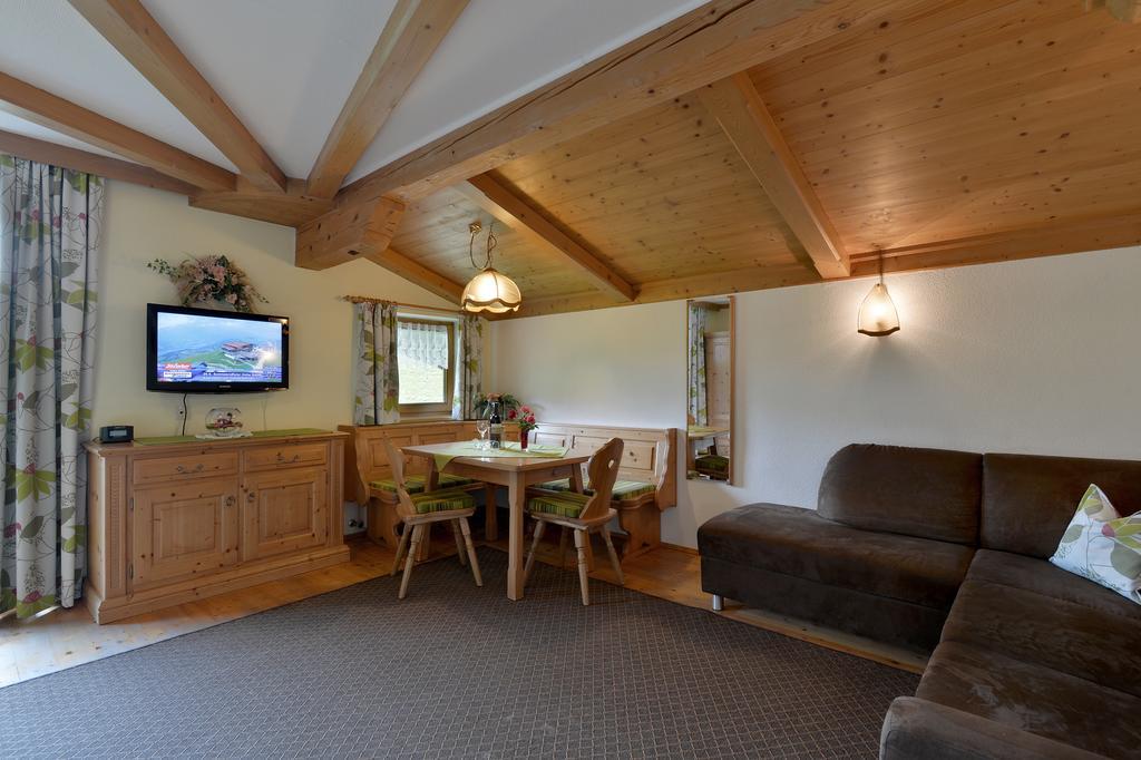 Gaestehaus Hoelzl Itter Room photo